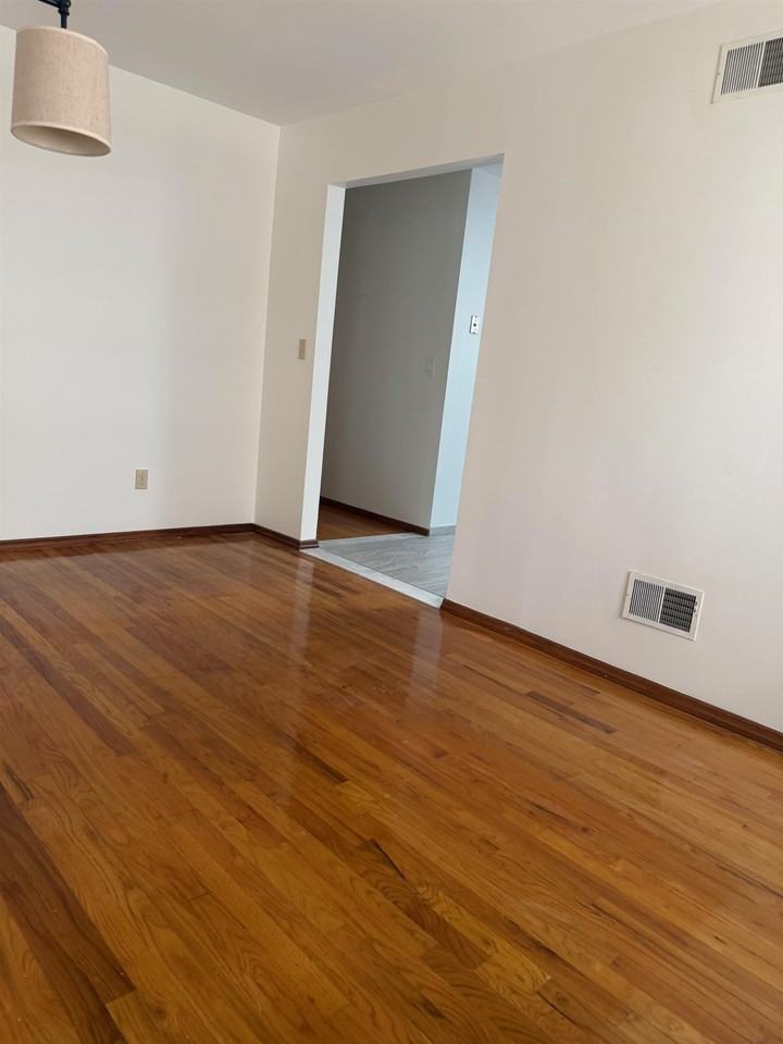 773 1st St #1 - Photo 3 of 10