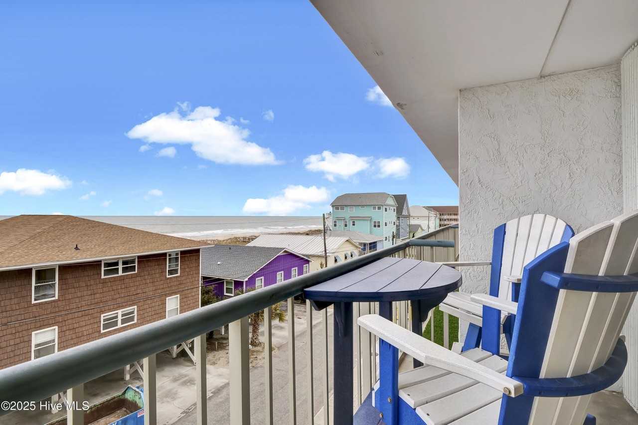 901 Lake Park Blvd S #304 - Photo 2 of 24