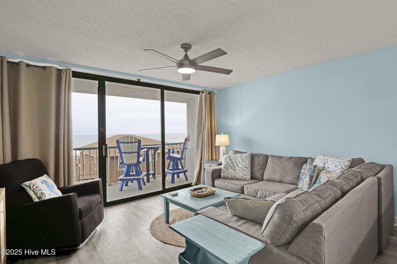 901 Lake Park Blvd S #304 - Photo 4 of 24