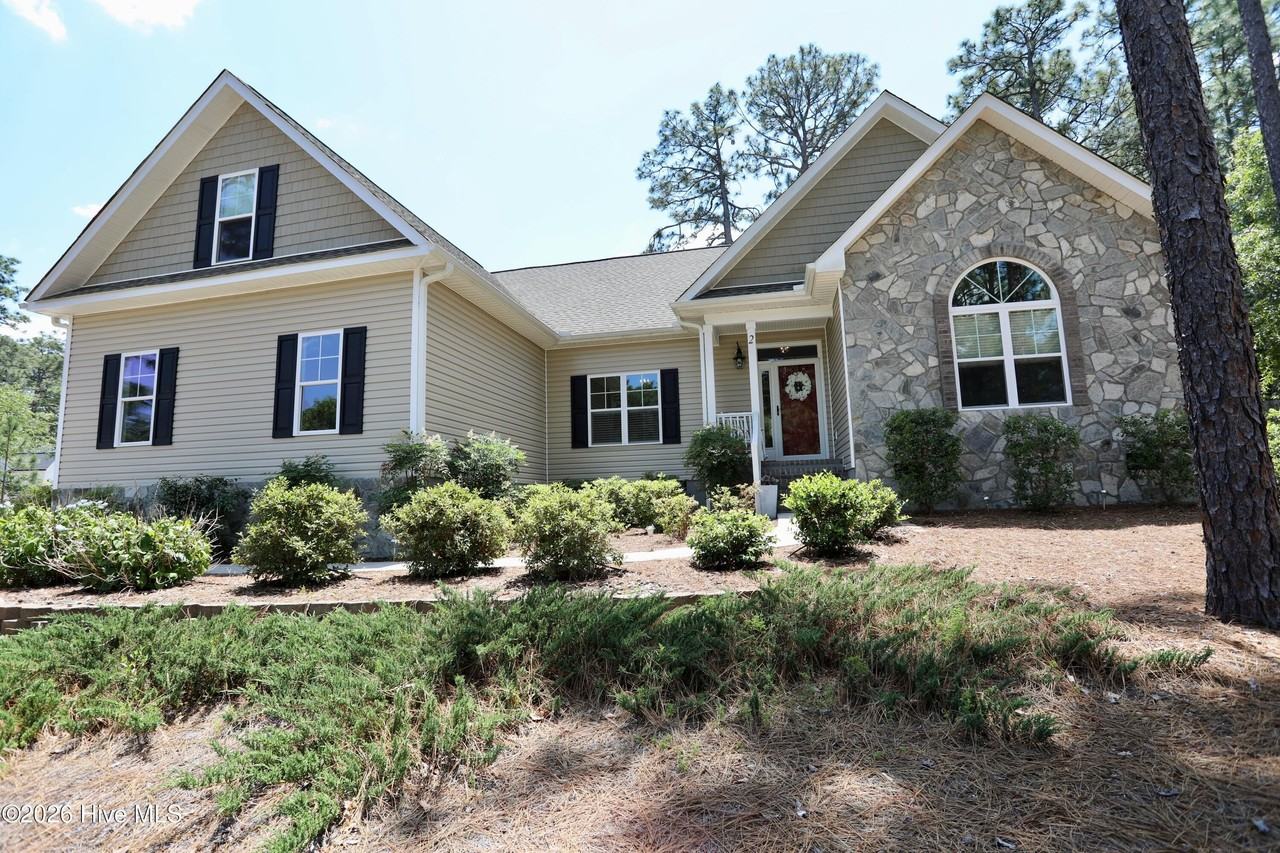 2 Riviera Dr - Photo 2 of 48