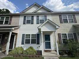 featured image of 5006 Banister Loop