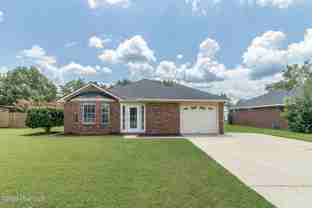 105 Redford Dr - Photo 1 of 1