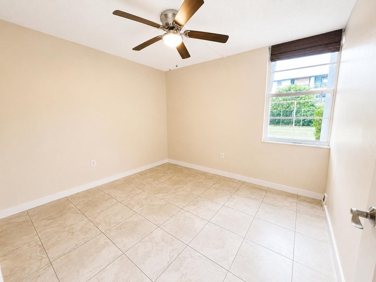 3312 Northside Dr #107 - Photo 6 of 11