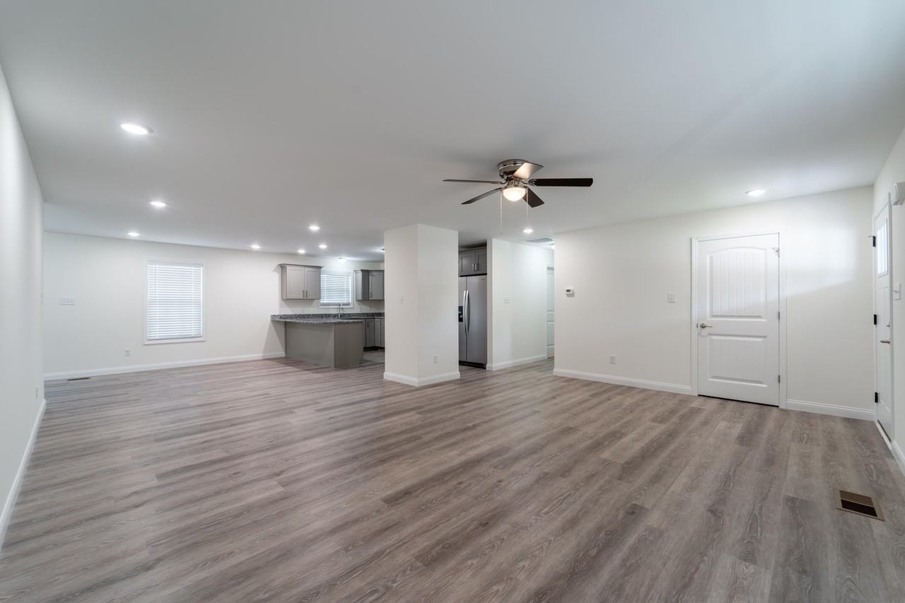 161 Central Park Ave - Photo 3 of 23