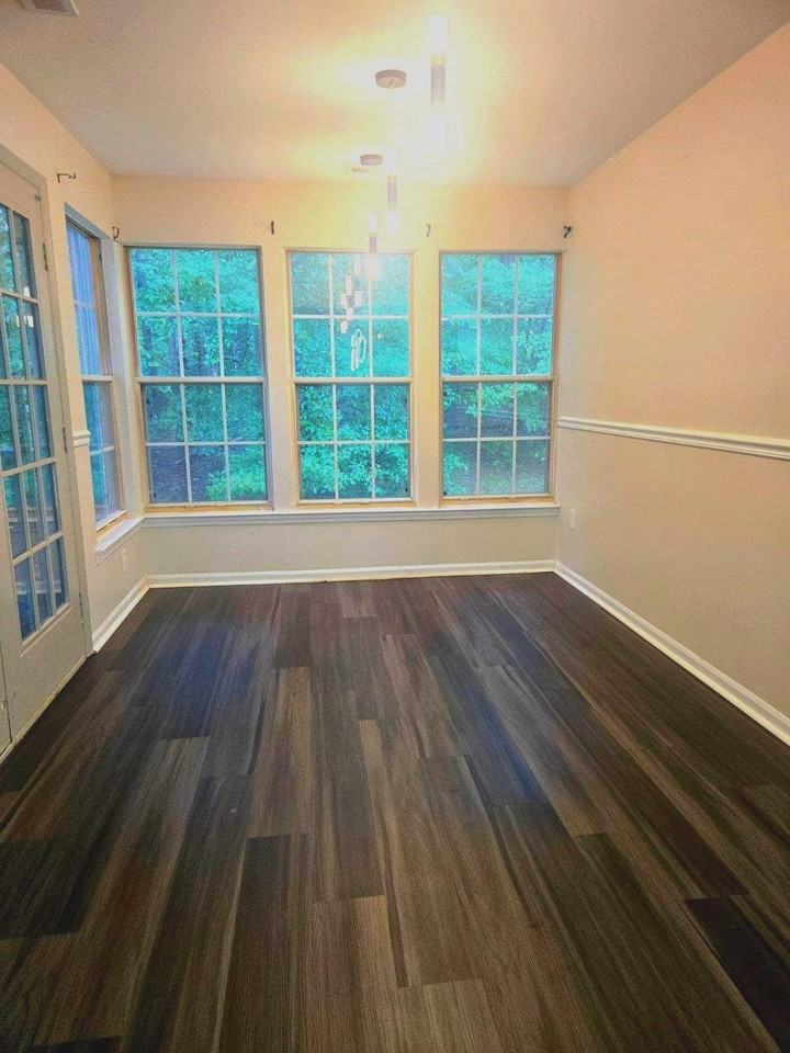 905 Woodbridge Ct - Photo 7 of 21