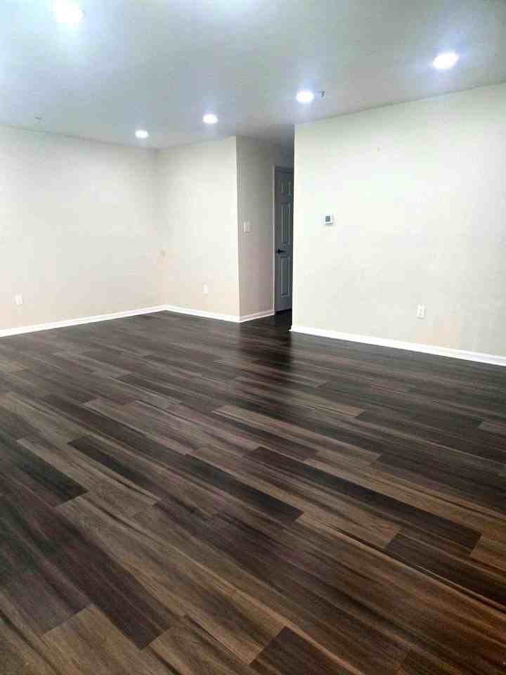 905 Woodbridge Ct - Photo 3 of 20