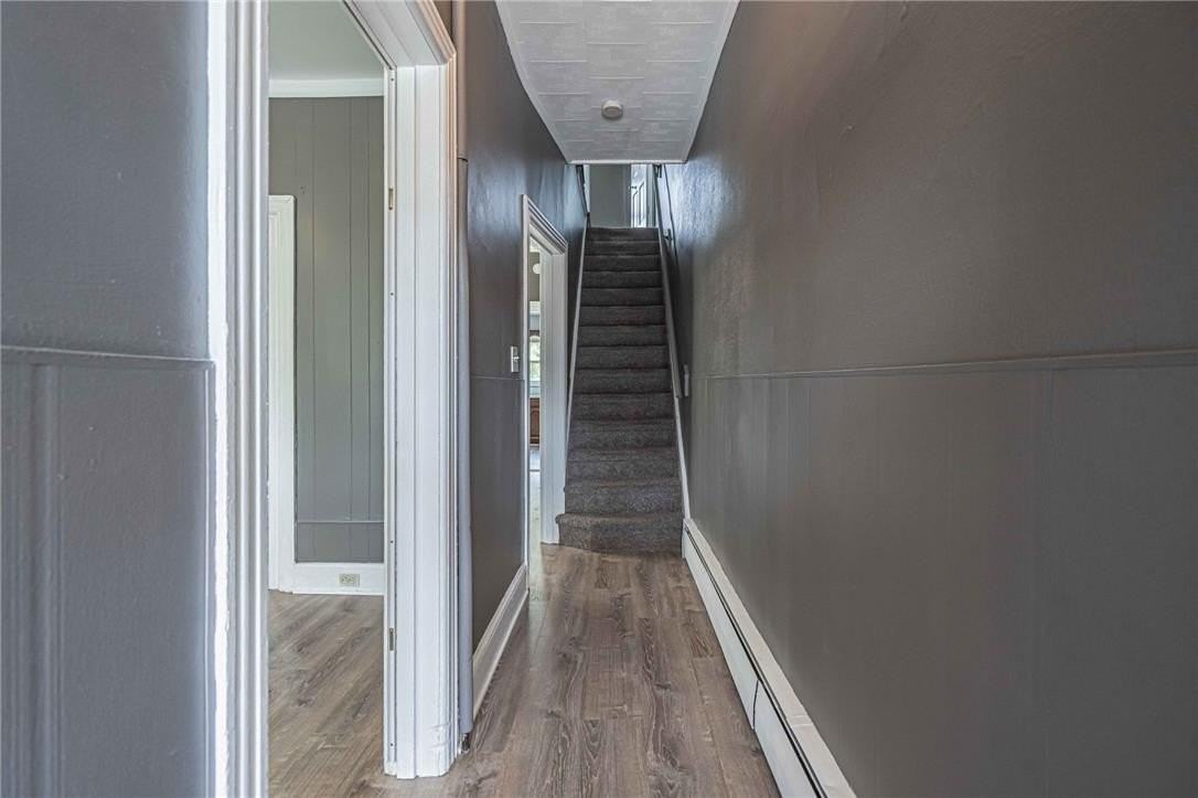 1037 Seneca St - Photo 4 of 45