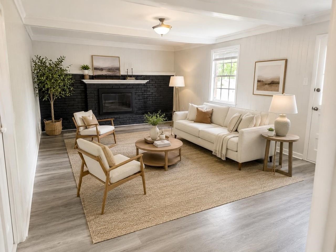 1562 Holly Hill Dr - Photo 4 of 19