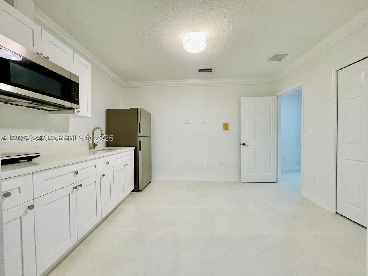 3105 Sw 143rd Ct #1 - Photo 4 of 9