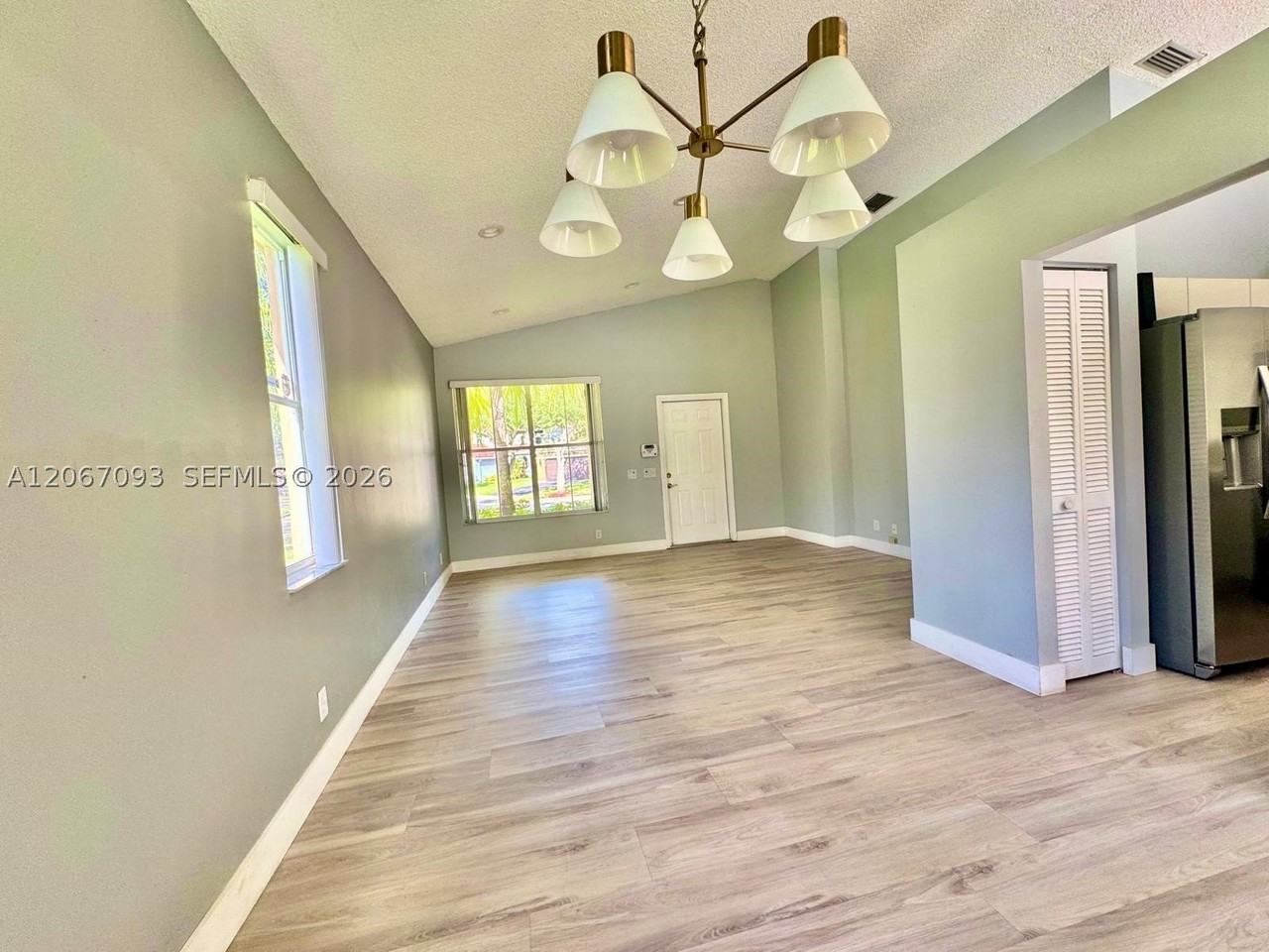 825 Falling Water Rd - Photo 7 of 19