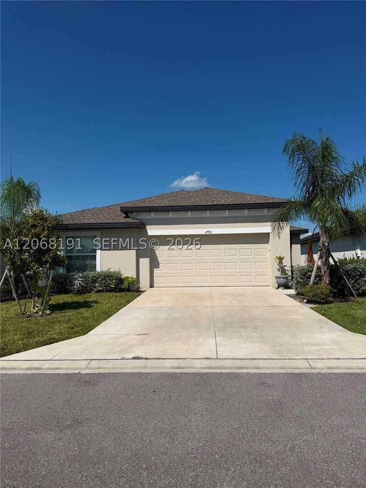 17711 Paradiso Way #17711 - Photo 3 of 12