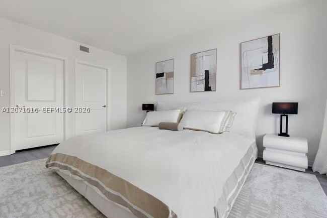 7525 E Treasure Dr #505 - Photo 6 of 30