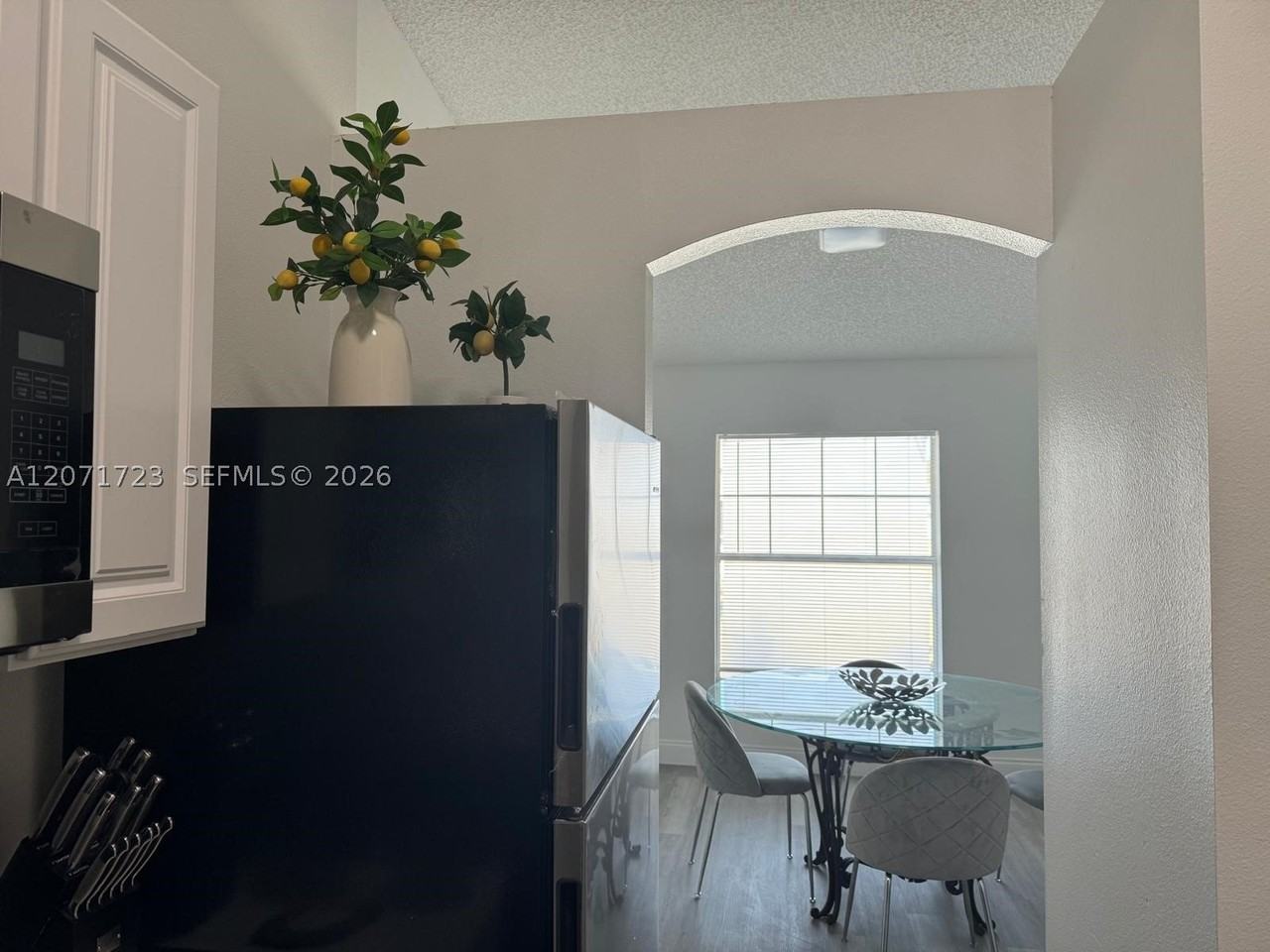 8356 103rd Ct - Photo 6 of 29