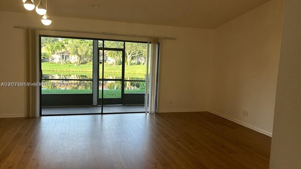 3 Finsbury Ln - Photo 5 of 19