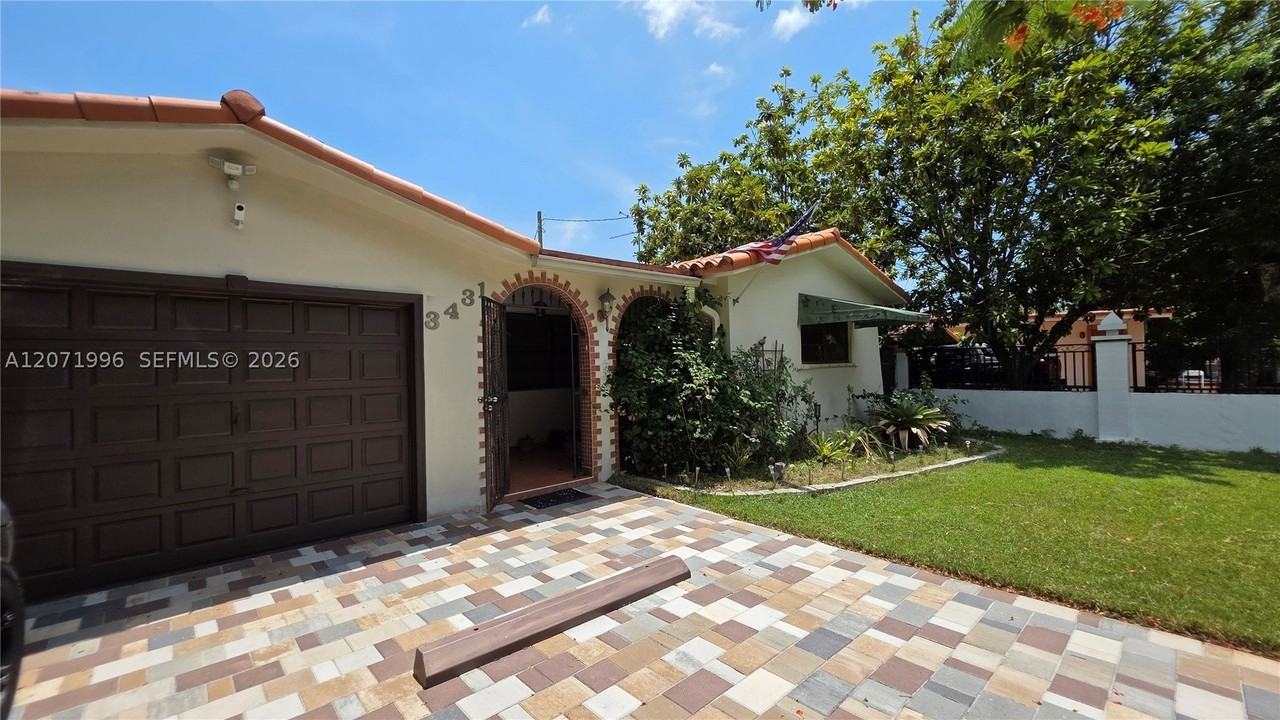 3431 Sw 63rd Ave #3431 - Photo 4 of 50