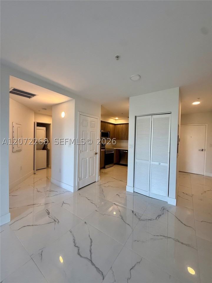 10950 Nw 82nd St #318 - Photo 3 of 7