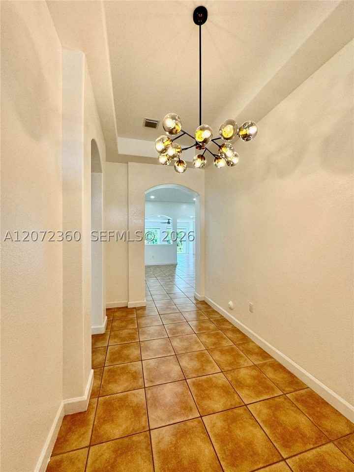 14974 Sw 18th Ter - Photo 6 of 18