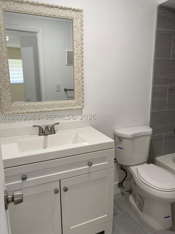 18725 Nw 62nd Ave #111 - Photo 5 of 24