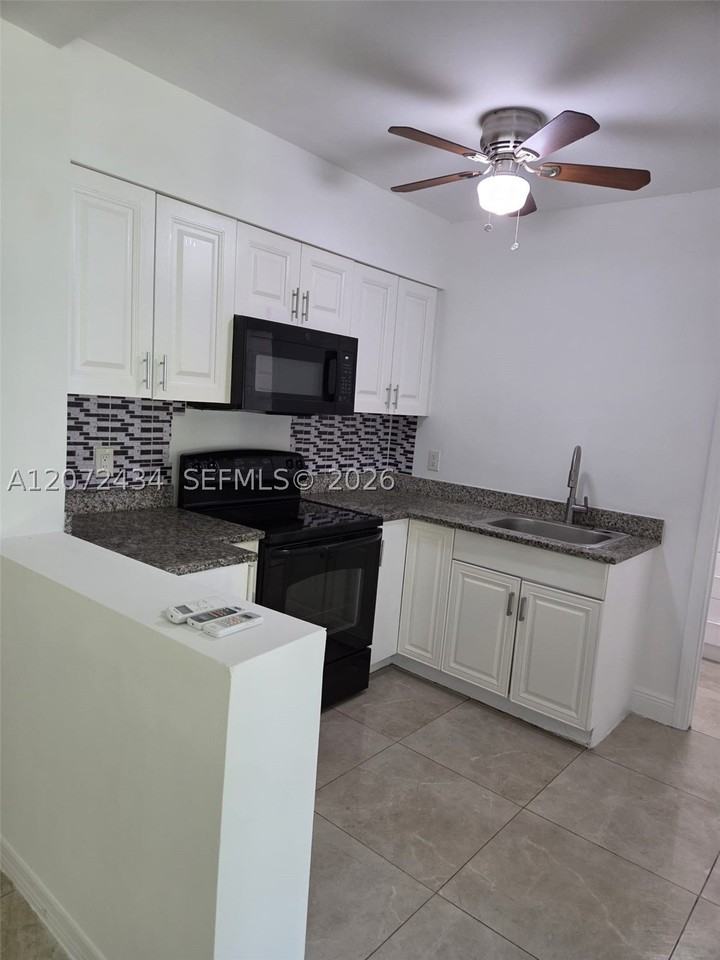 4381 Purdy Ln #2 - Photo 5 of 17