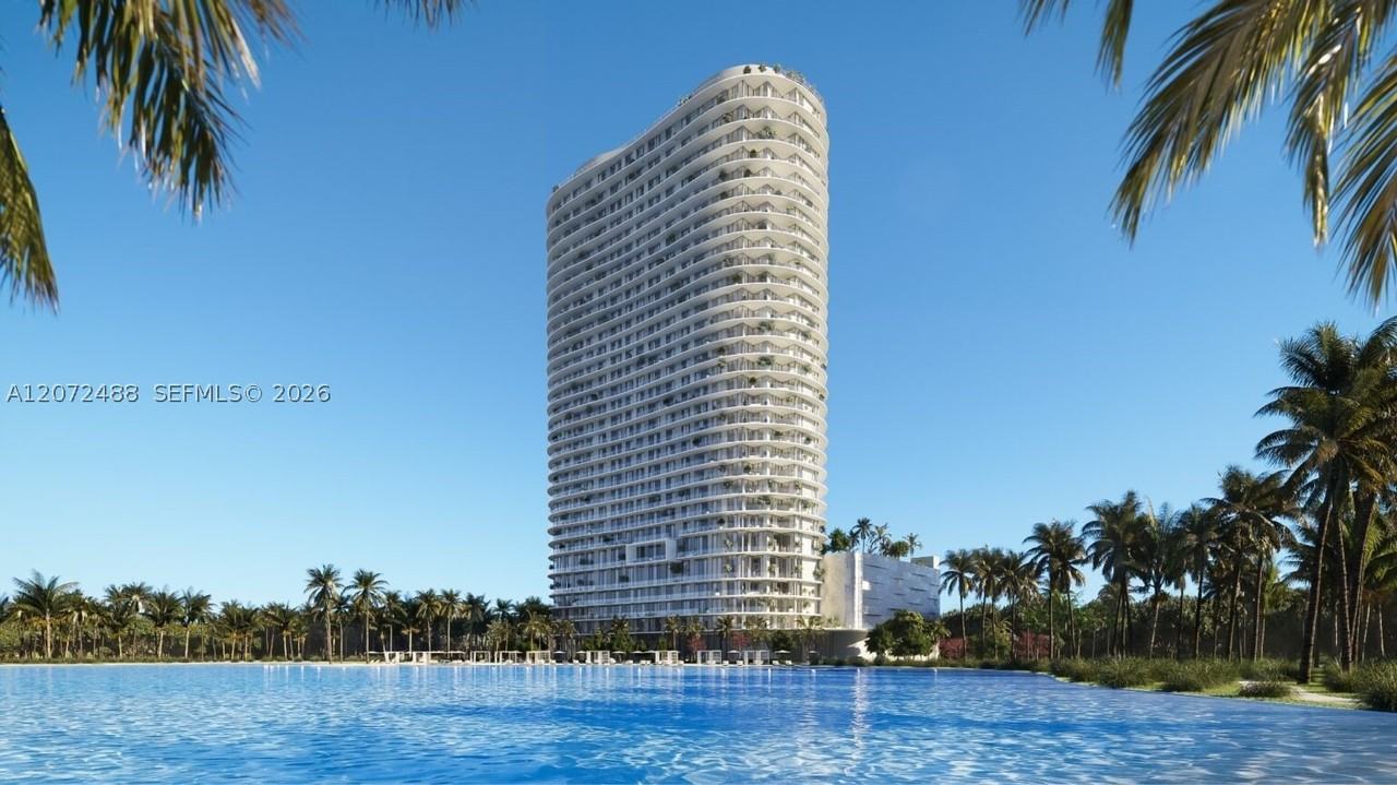 2411 Laguna Cir #809