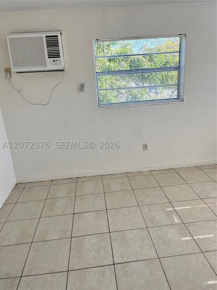 12905 Arch Creek Rd #8 - Photo 6 of 8