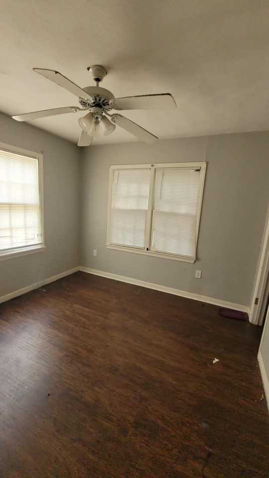 402 N B St #1 - Photo 5 of 6