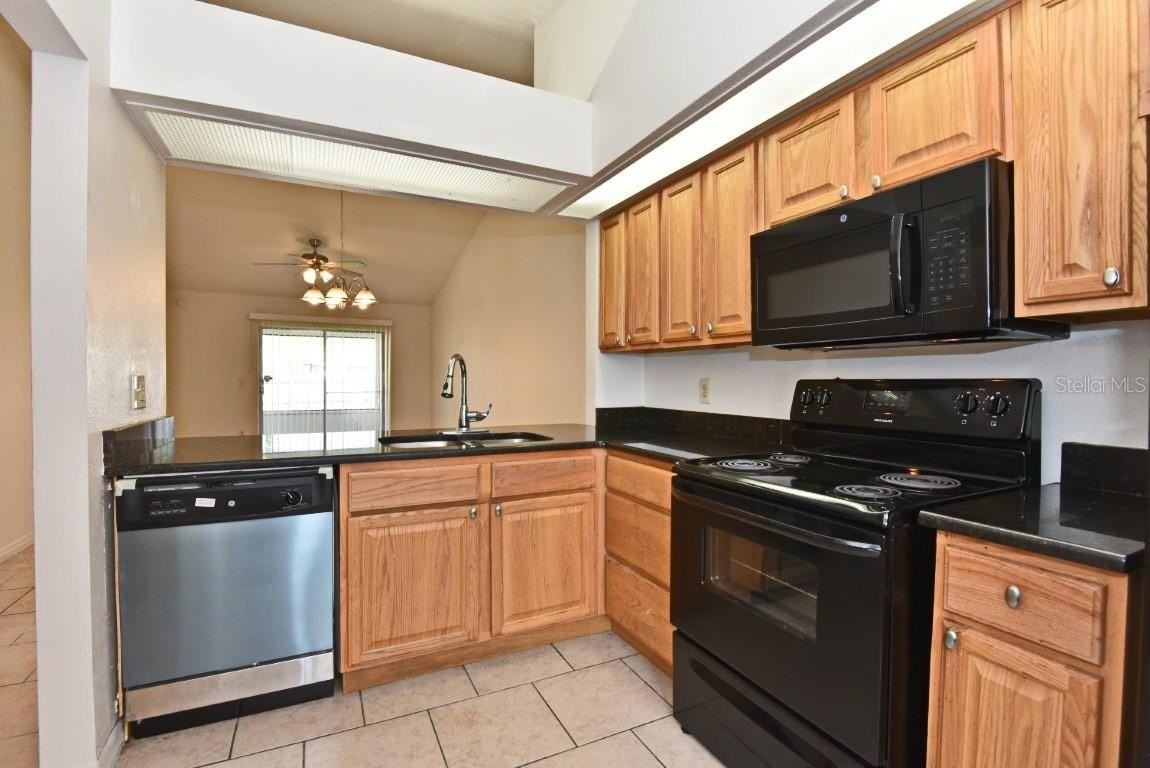 2809 Waxy Willow Ln - Photo 3 of 11
