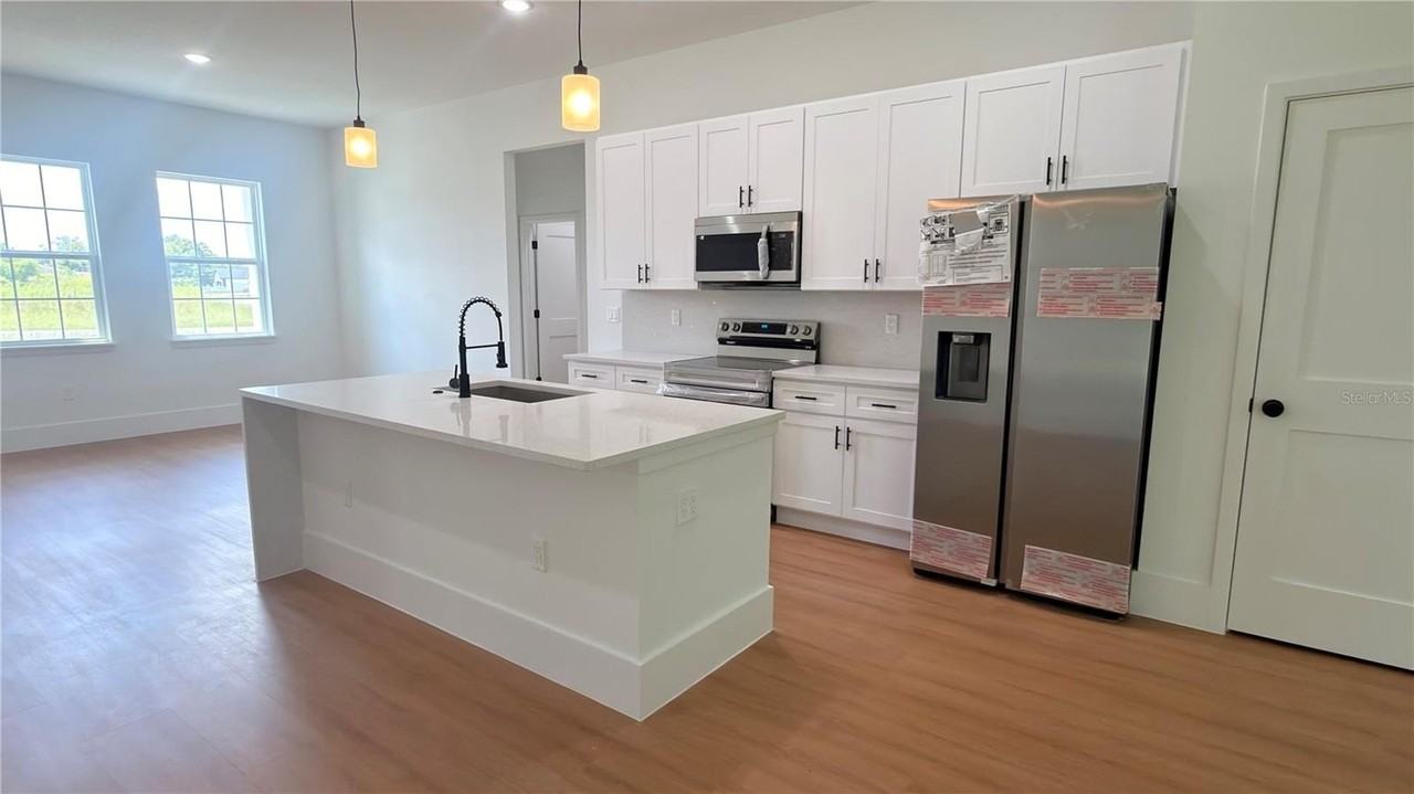 14813 Sw 47th Ct - Photo 7 of 33