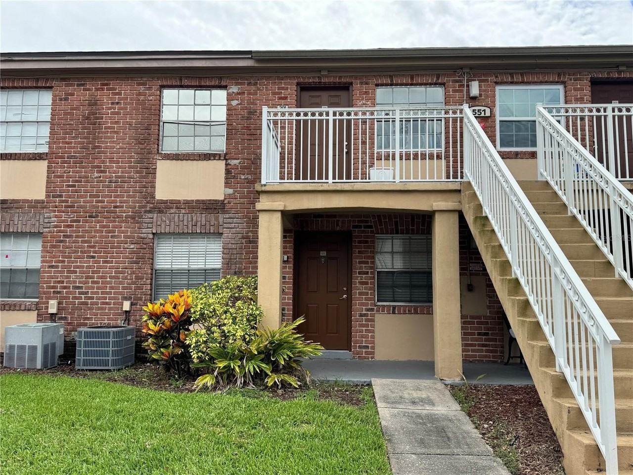 551 Flemming Way #101