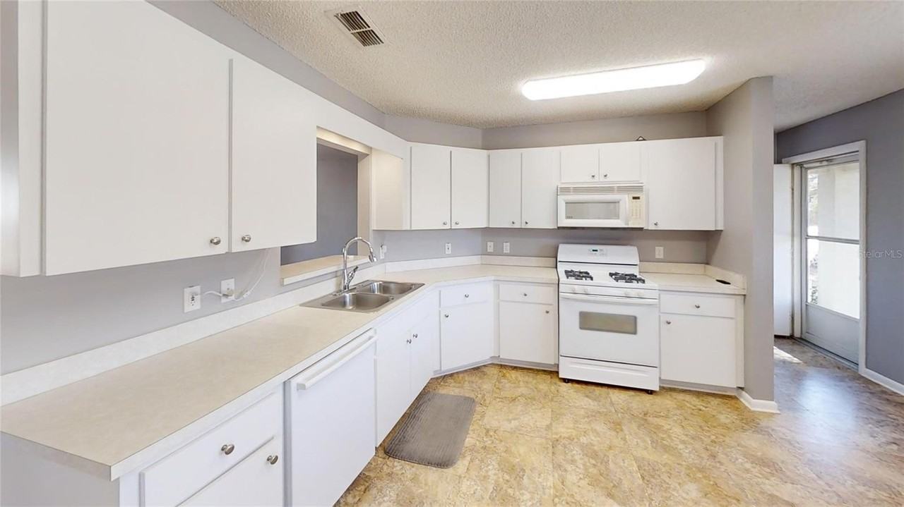 9771 Sw 97th Ln - Photo 6 of 30