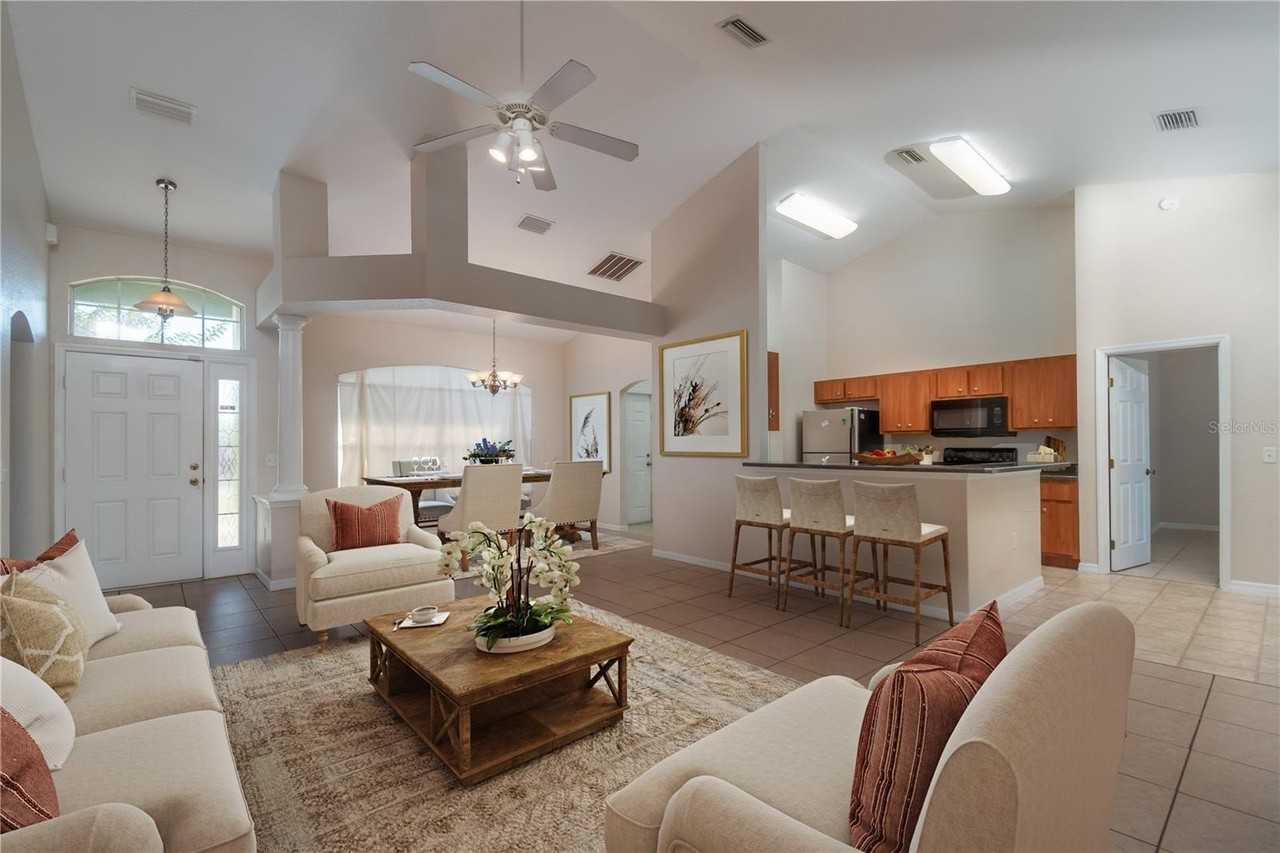 6375 Sw 63rd St - Photo 3 of 29