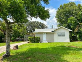 320 W Bullard Ave - Photo 1 of 1