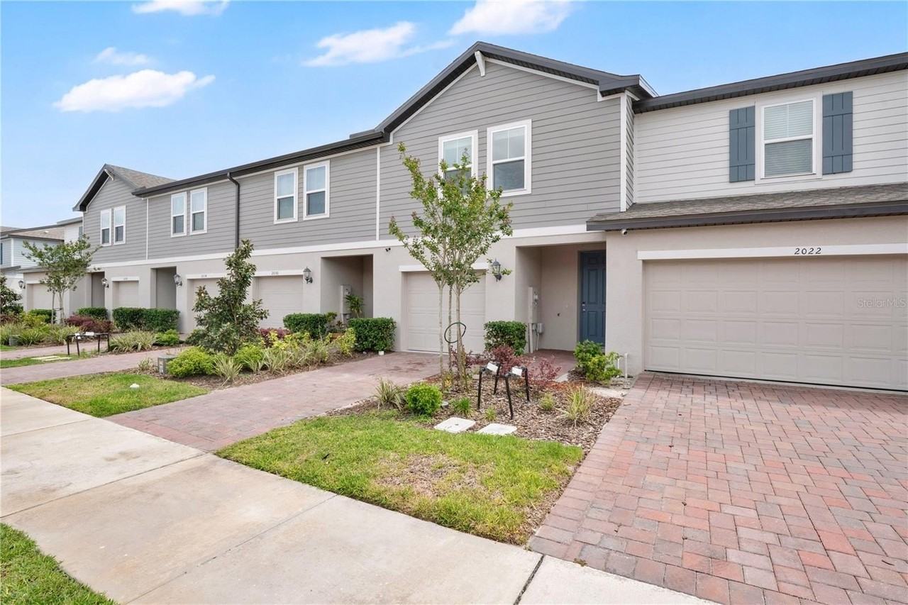 2026 Crape Jasmine Ln - Photo 4 of 34