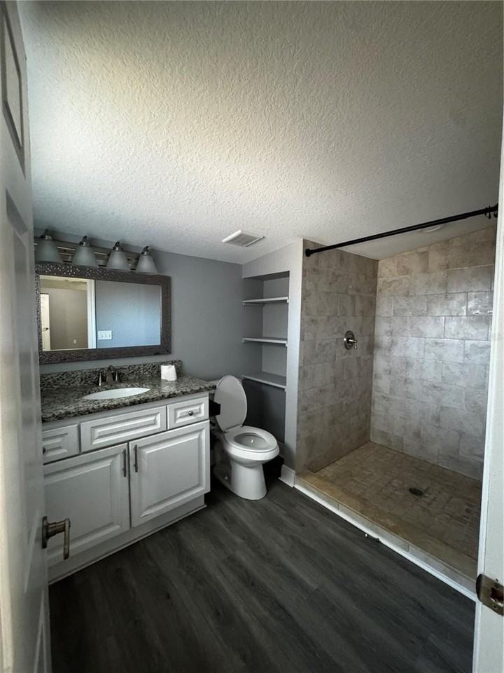5745 Montana Ave - Photo 6 of 10