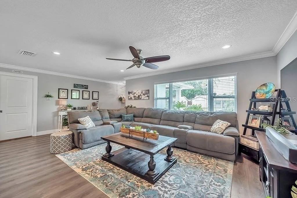 6770 15th Ave N - Photo 3 of 21