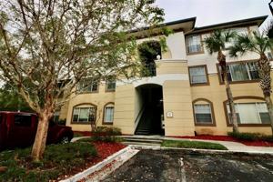 featured image of 17101 Carrington Park Dr #405
