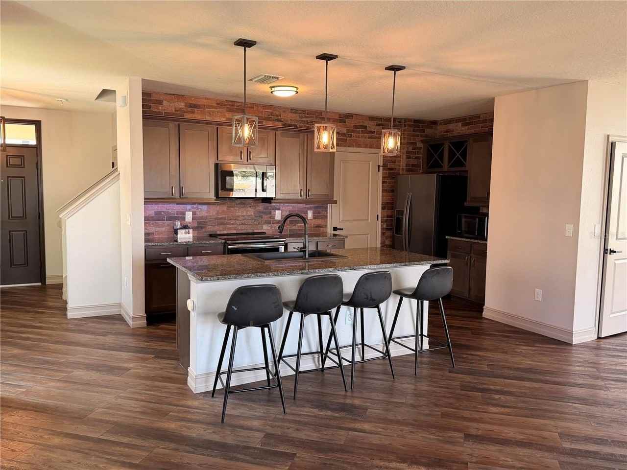 7623 Tuscan Bay Cir - Photo 2 of 4