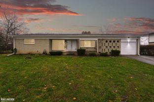 107 Bloomfield Blvd - Photo 1 of 1