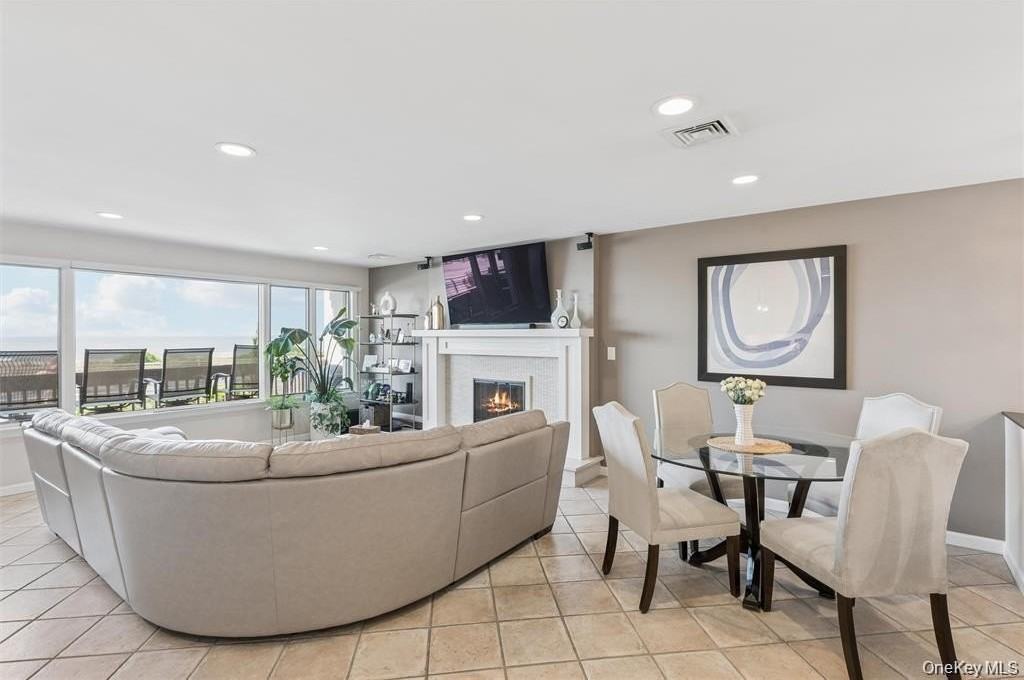 623 Oceanfront #A - Photo 4 of 20