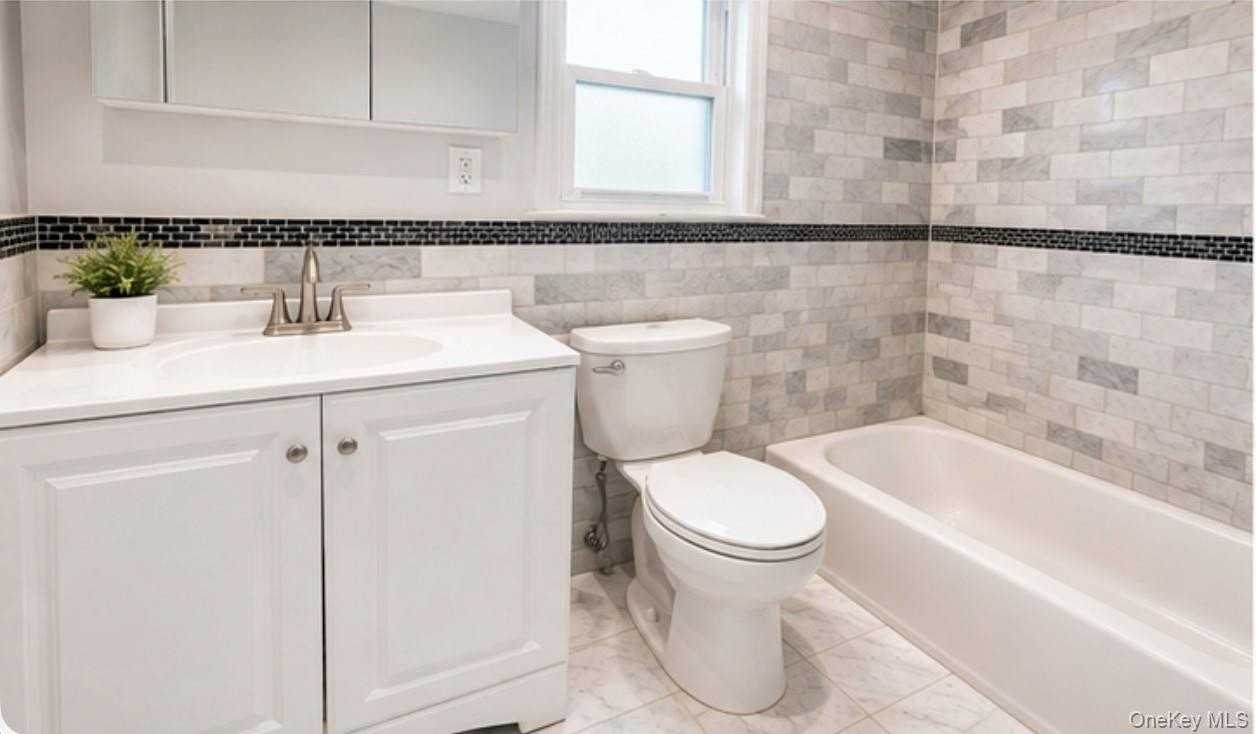 14815 133rd Ave #1 - Photo 3 of 6