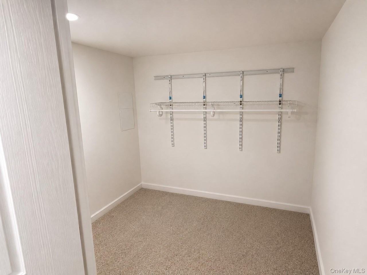 48 Rosemont Ave - Photo 5 of 5