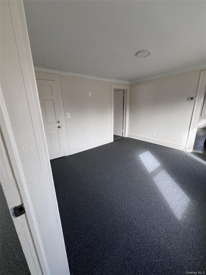 280 Pine St #2 - Photo 3 of 10