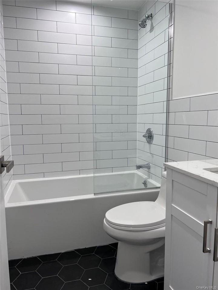 1062 Clay Ave #1FL - Photo 5 of 5