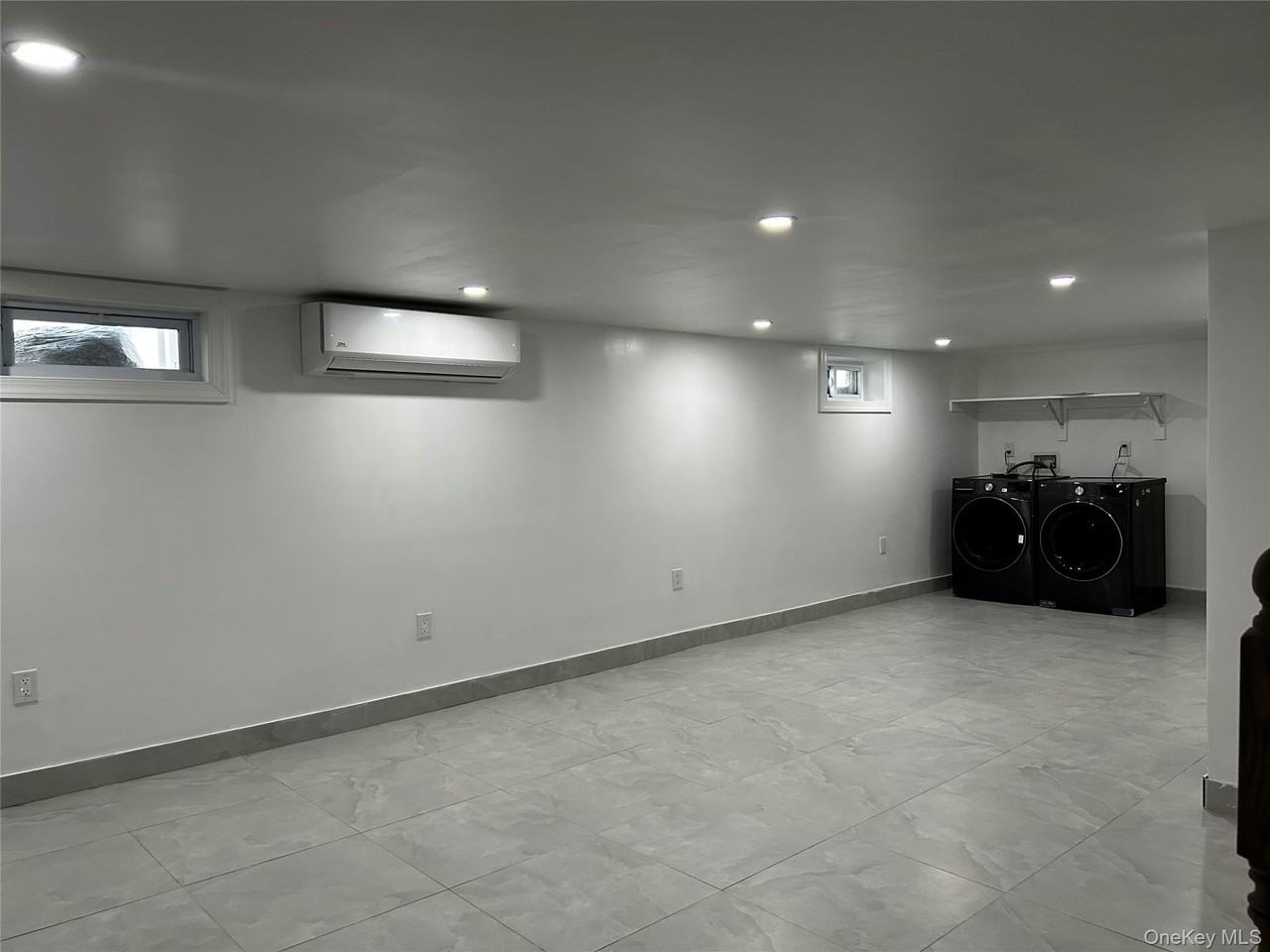 6446 217th St #1stFLBS - Photo 4 of 12