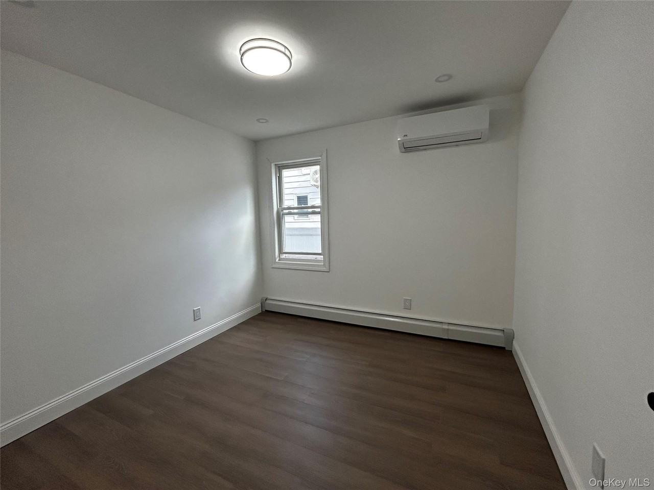 6446 217th St #1stFLBS - Photo 7 of 12