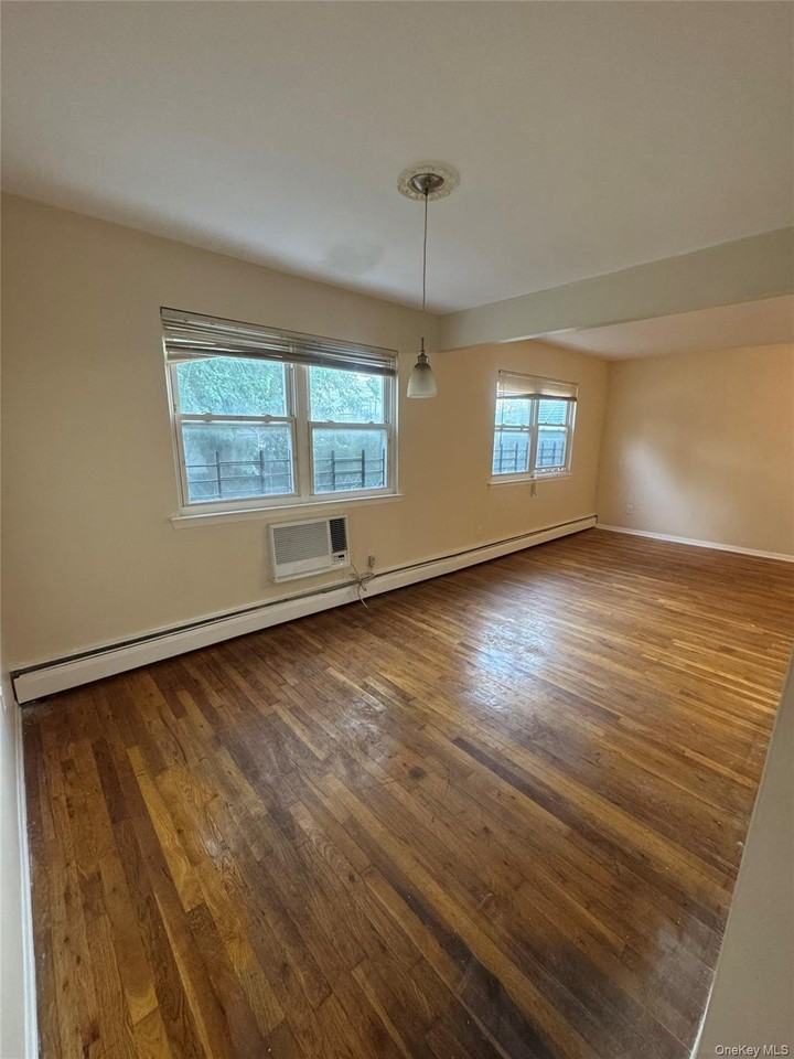 14856 262nd Pl - Photo 3 of 10