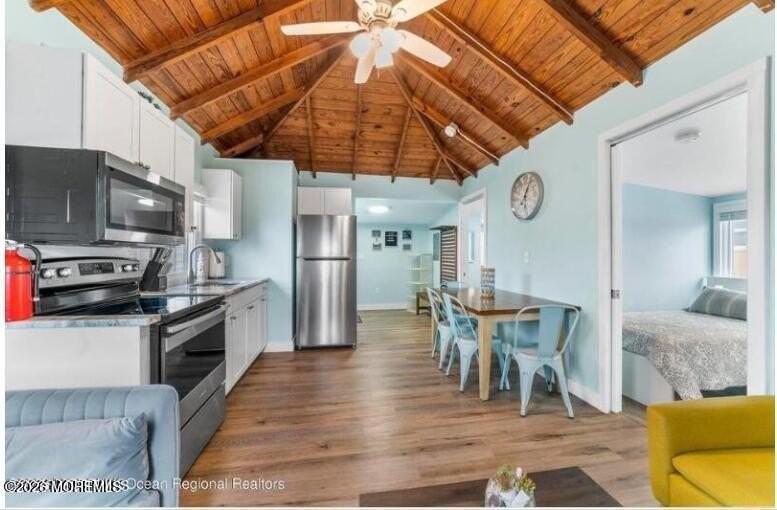 171 Beachfront #3 - Photo 2 of 21