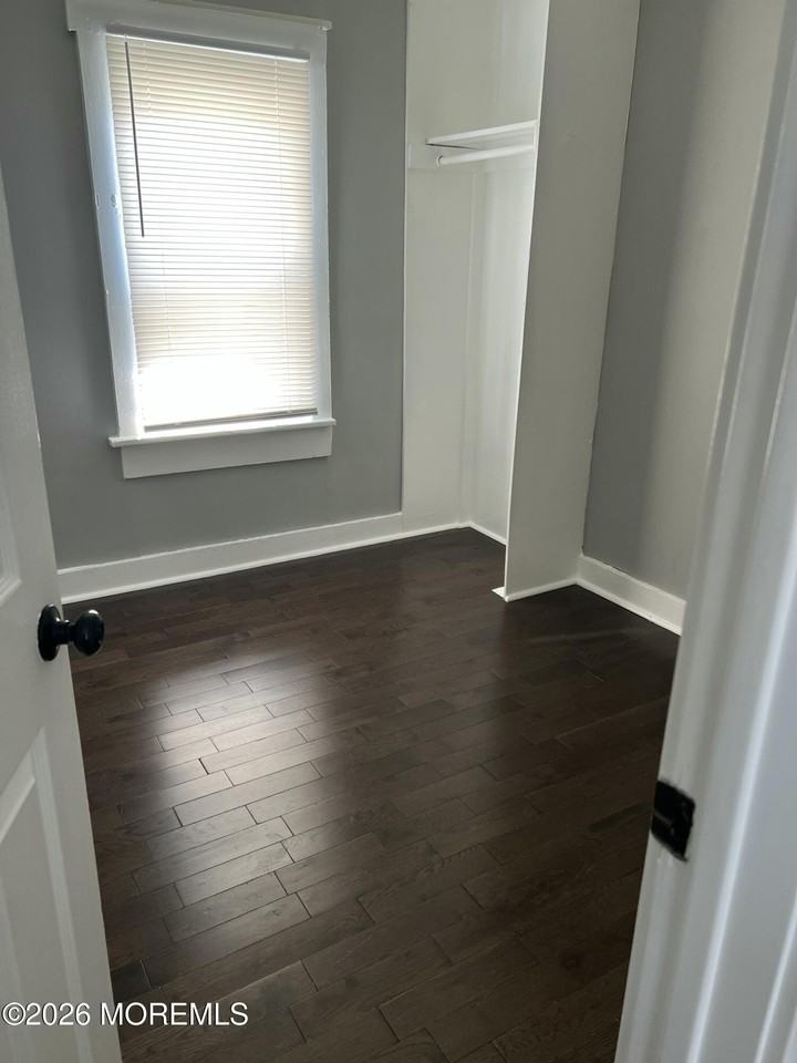 225 Lincoln Ave #3 - Photo 2 of 9