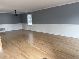 featured image of 33 Laurel St