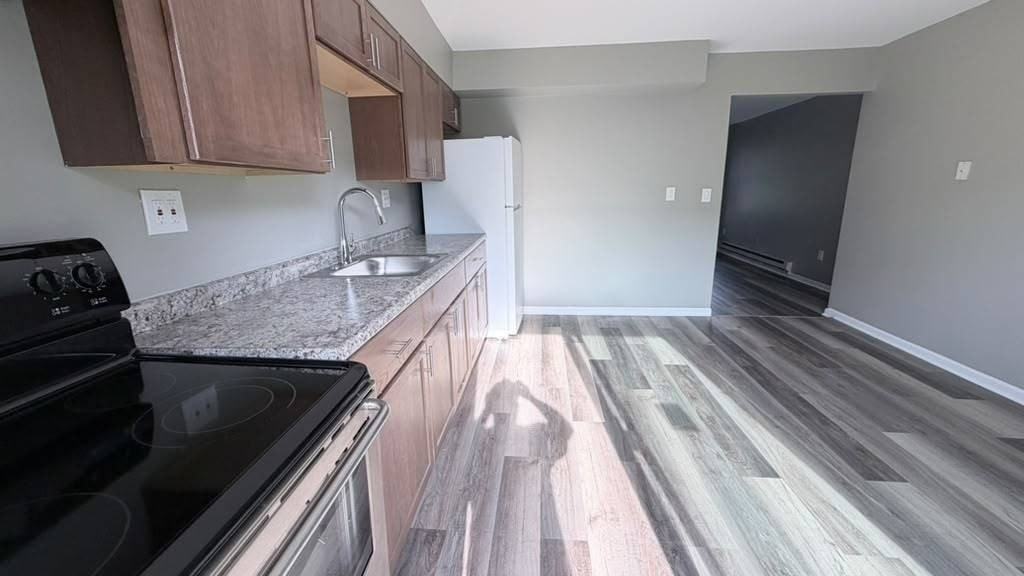 2902 31st St #5 - Photo 4 of 19